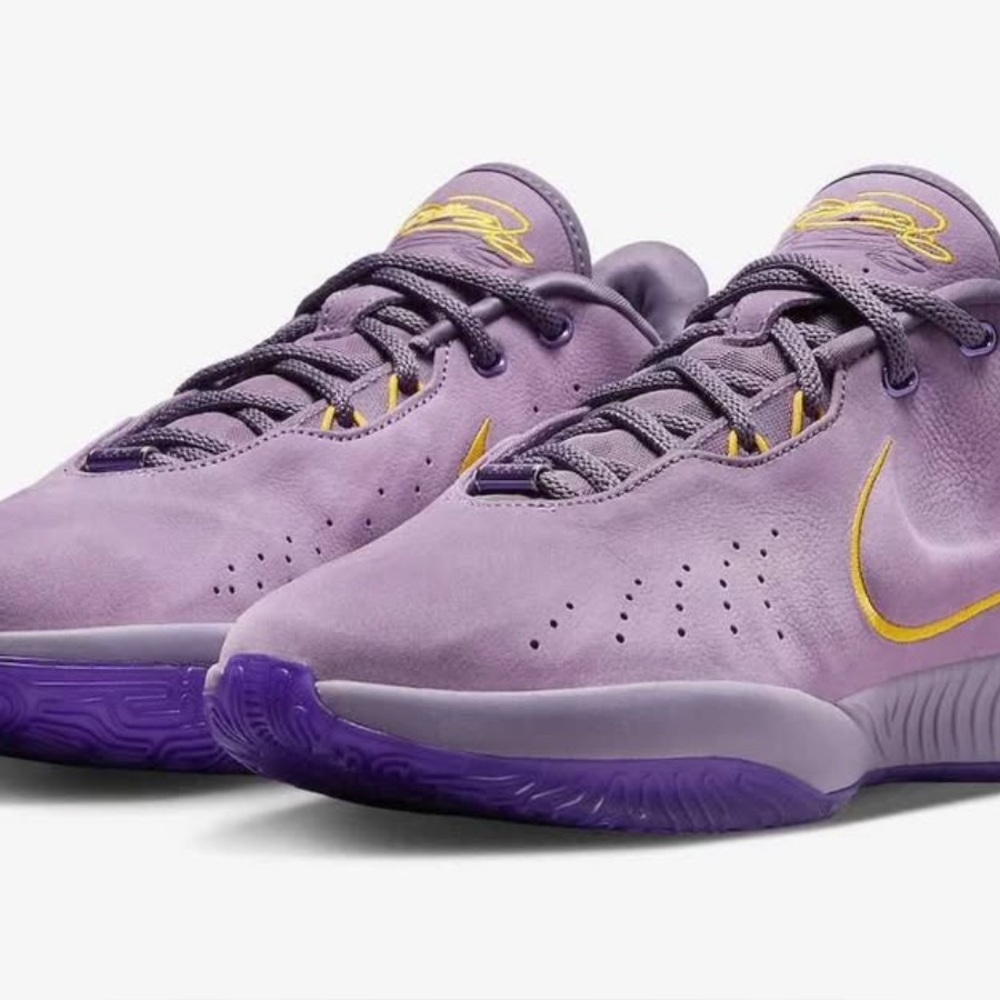 Nike LeBron 21 Purple Rain Men's Purple and Yellow Athletic Shoes